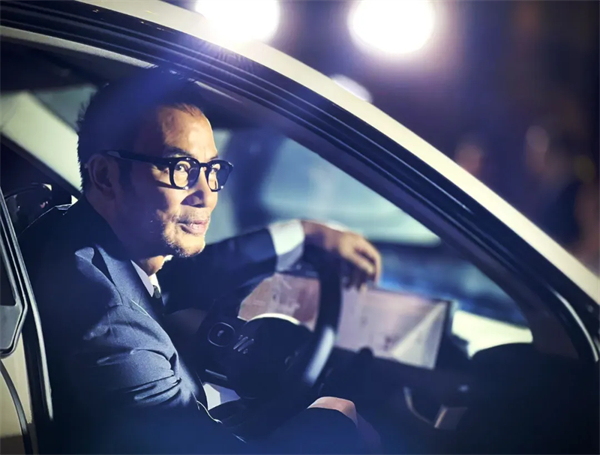 智己汽車重磅登陸香港市場，6系雙車同步上市