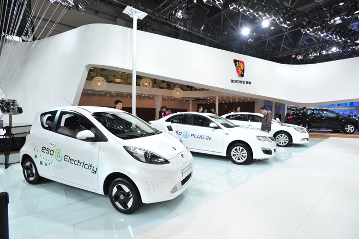 更時尚、更科技、更實用 “新一代跨領(lǐng)域?qū)I(yè)SUV”榮威W5 Urban Concept全球首發(fā)